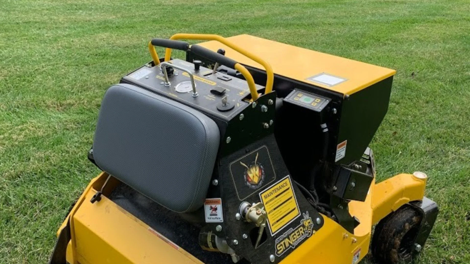 Do You Have Warm-Season Grass? Aerate It in June or July!
